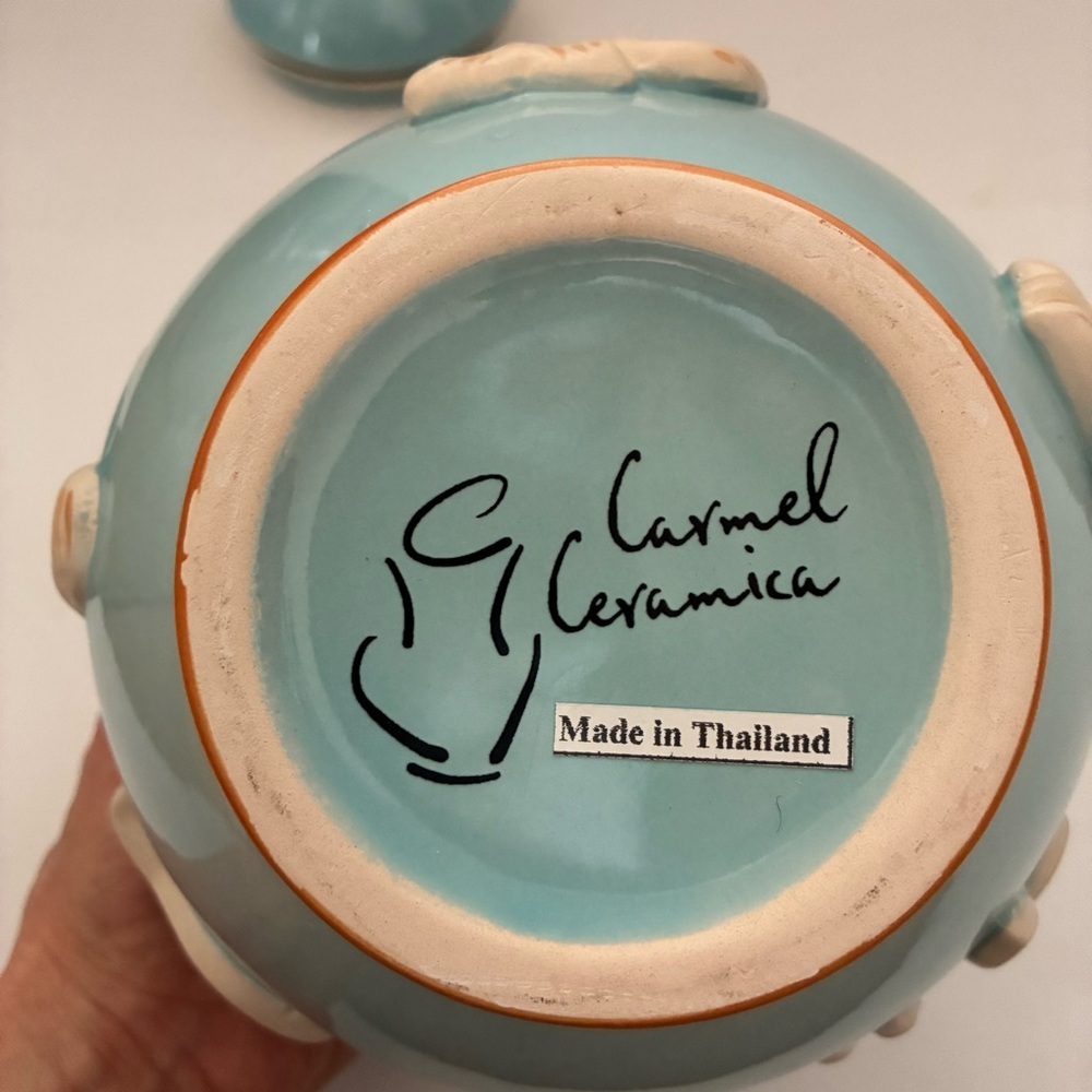 Carmel Ceramica Cat Cookie jar with “Meow” lid - Picture 10 of 16